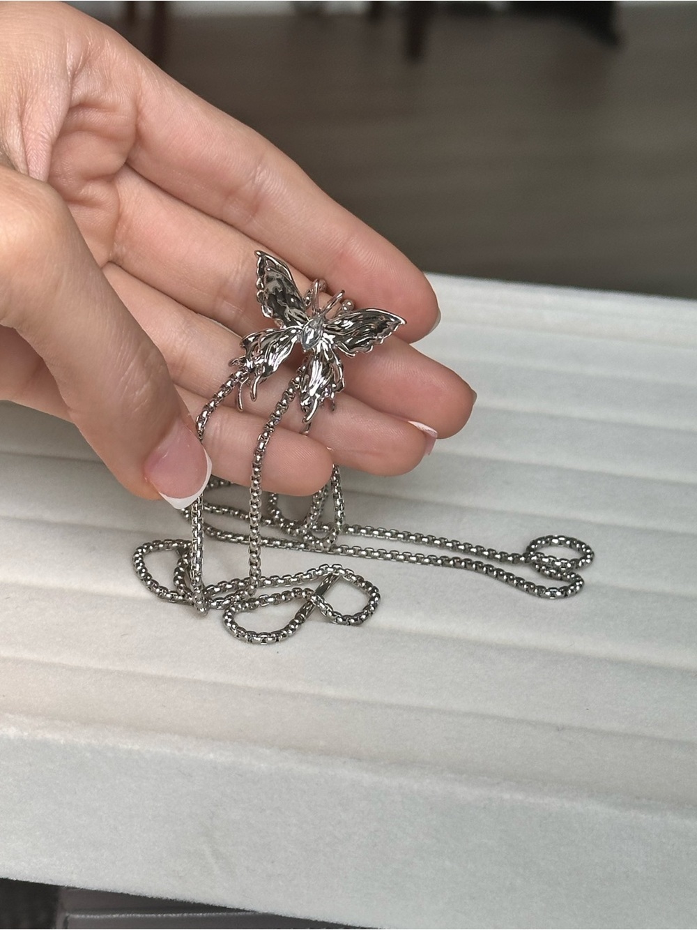 3 in 1 Vintage Adjustable Silver Butterfly Choker Necklace, Bracelet, Body Chain - Picture 11 of 11